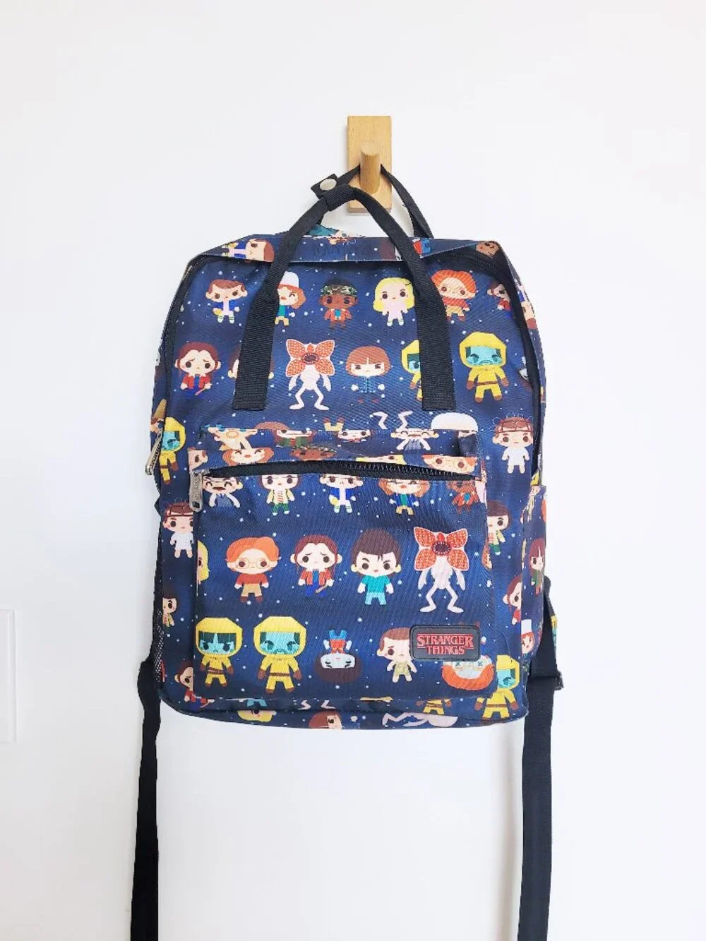 Loungefly Stranger Things Backpack - READ - Picture 1 of 6